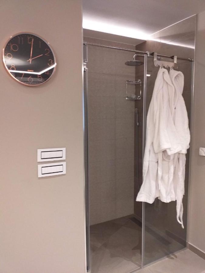 Spa Pleasure Apartman Novi Sad Buitenkant foto